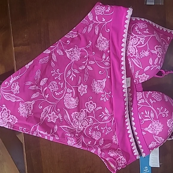 Pink Floral Whipstitch bikini - Picture 4 of 8
